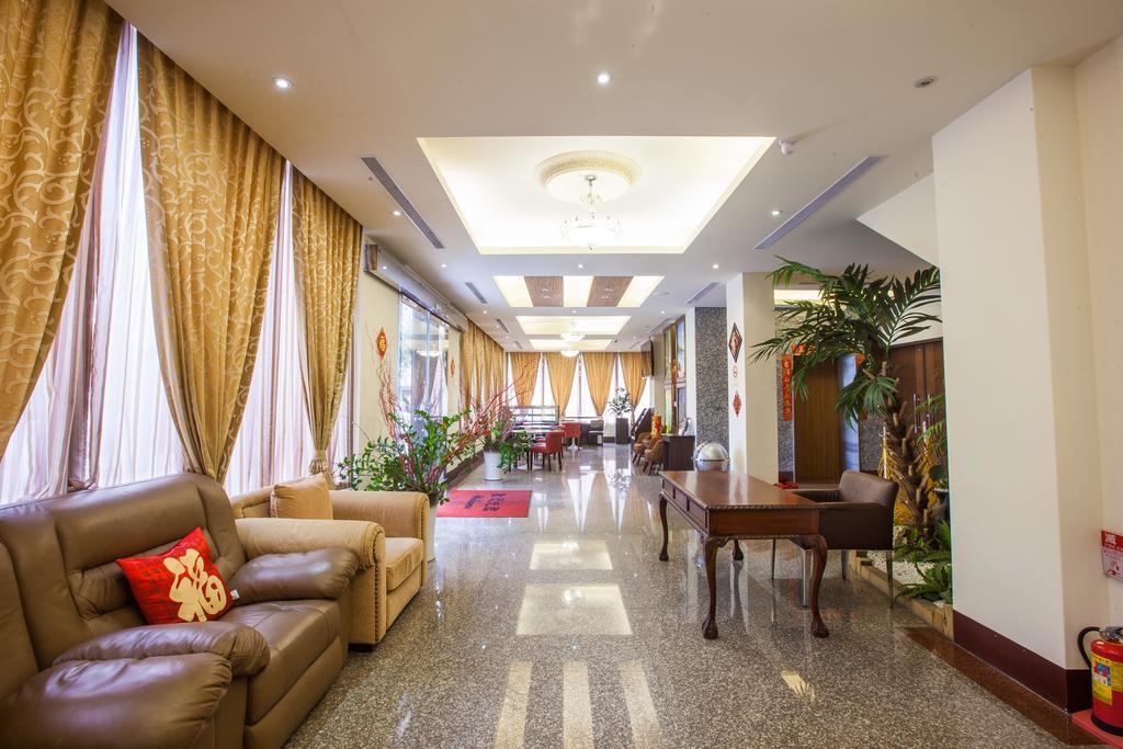 Spring Breeze Hotel Хуалянь Экстерьер фото